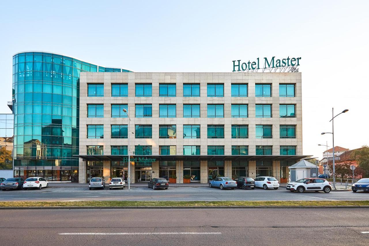 Garni Hotel Master Novi Sad Exteriör bild